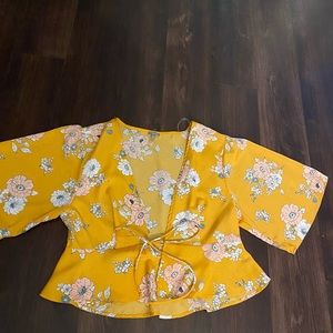 👸🏻 3 for 15👸🏻  Crop Top